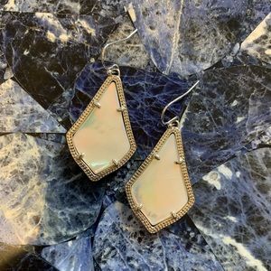 Kendra Scott Alex Earrings Ivory mother of pearl